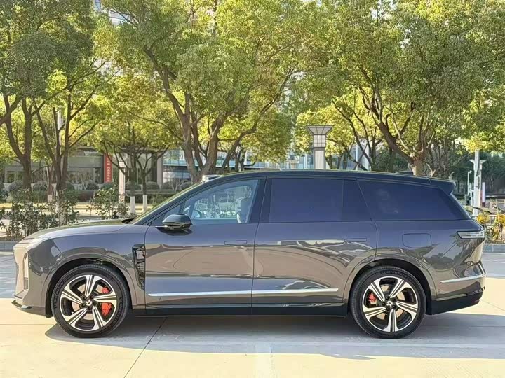 Фото 8 - Nio ES8