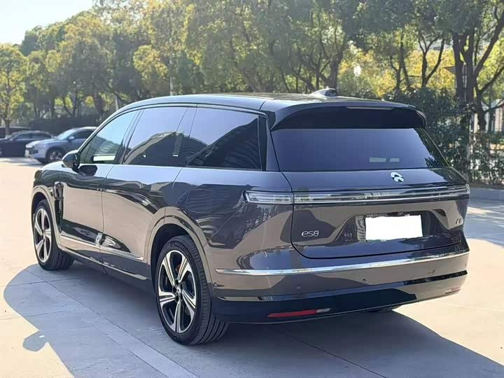 Фото 9 - Nio ES8