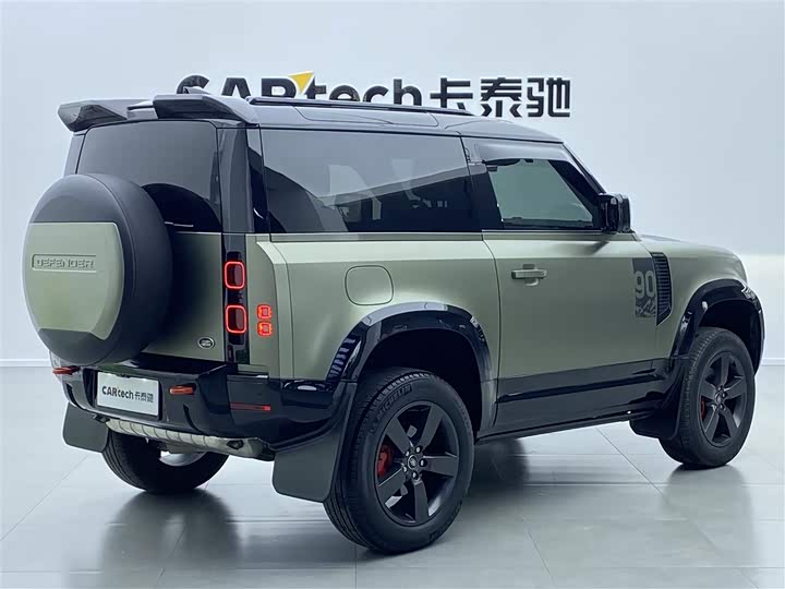 Фото 4 - Land Rover Defender