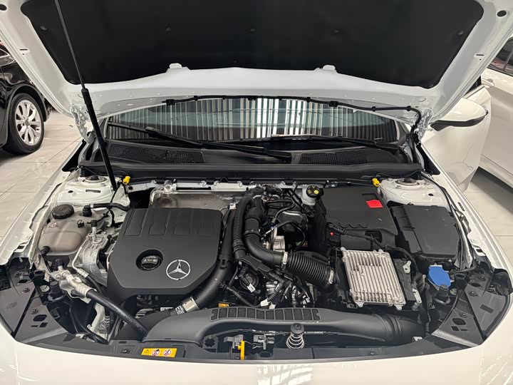 Фото 6 - Mercedes-Benz A-Class