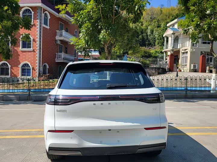 Фото 9 - Geely Galaxy E5