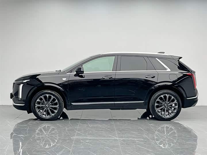 Фото 3 - Cadillac XT5