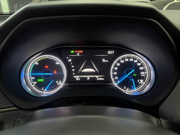 Фото 5 - Toyota Harrier