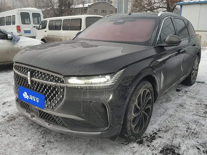 Фото 1 - Lincoln Nautilus