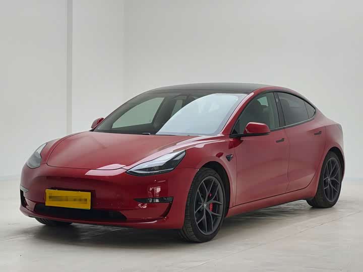 Фото 1 - Tesla Model 3