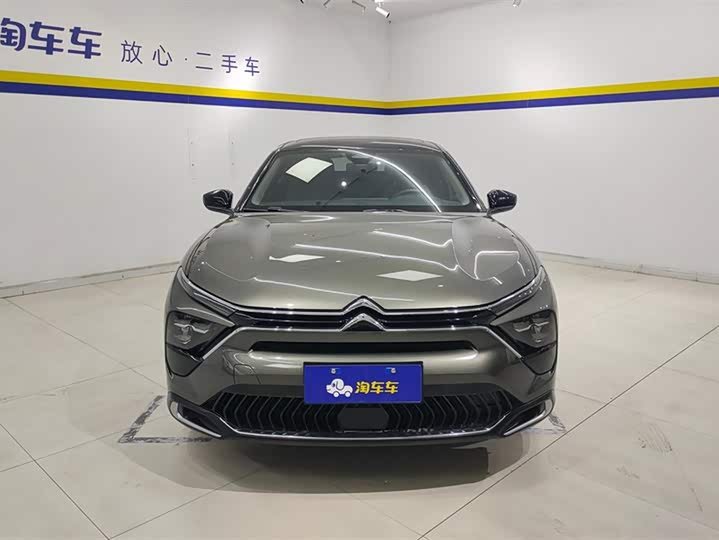 Фото 2 - Citroen C5 X