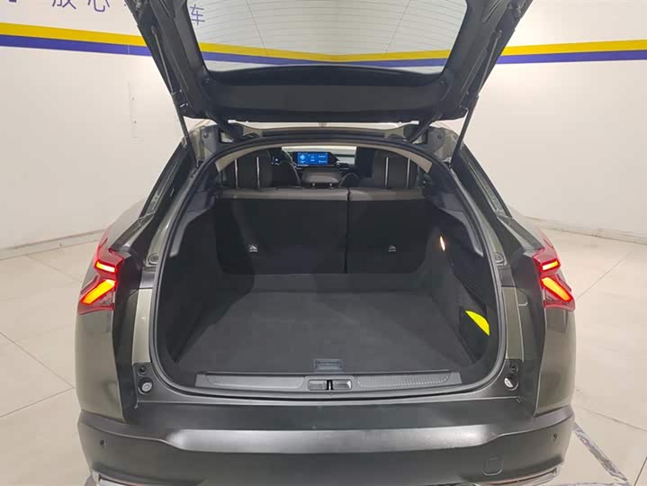 Фото 4 - Citroen C5 X