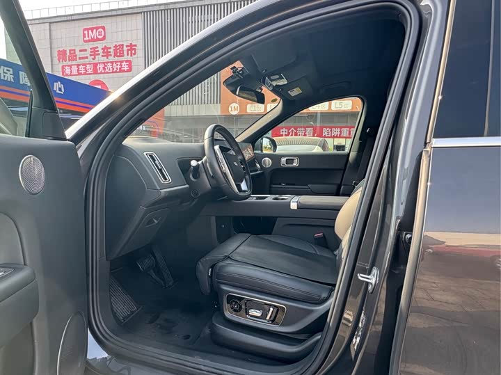 Фото 8 - LiXiang L8