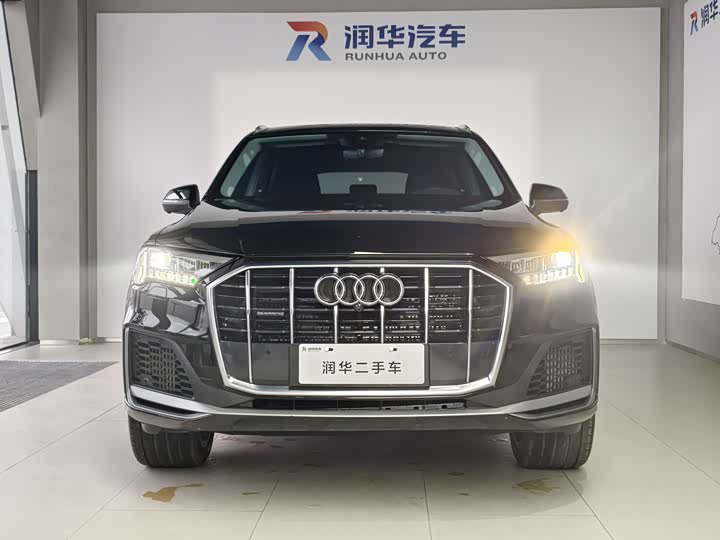 Фото 2 - Audi Q7