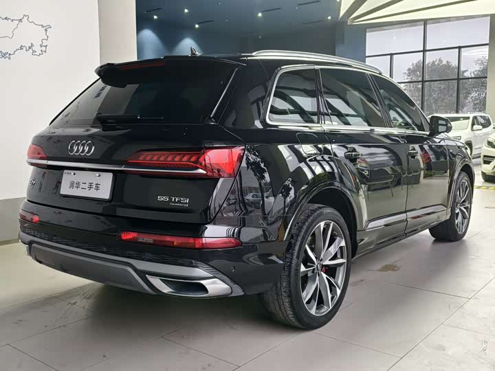 Фото 5 - Audi Q7