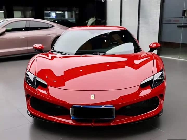 Фото 2 - Ferrari 296