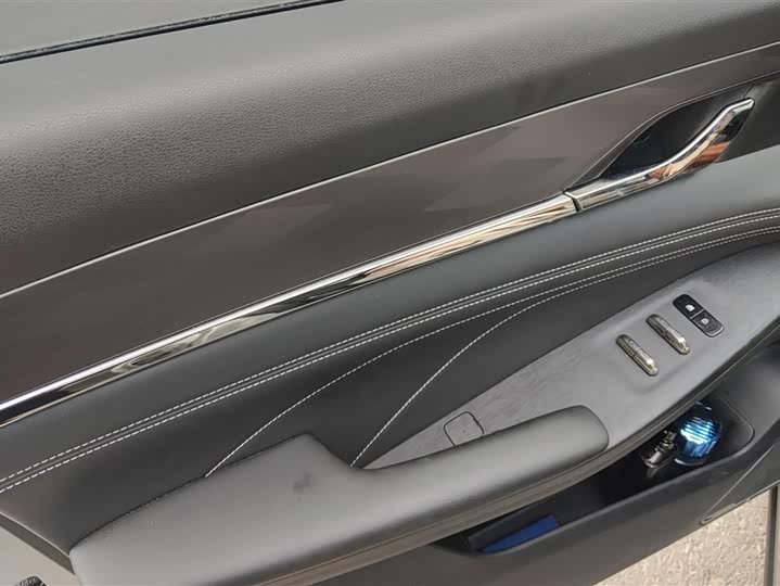 Фото 7 - Dongfeng Aeolus L7