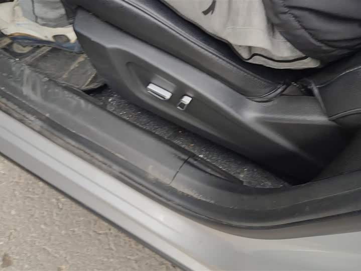 Фото 9 - Dongfeng Aeolus L7