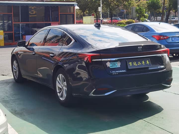 Фото 5 - Buick LaCrosse