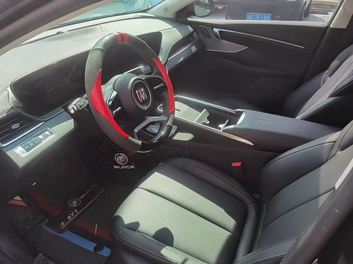 Фото 7 - Buick LaCrosse