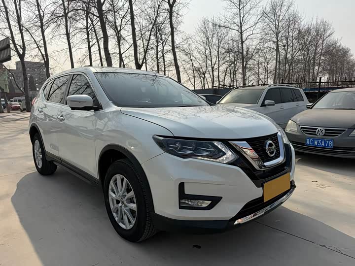 Фото 2 - Nissan X-Trail