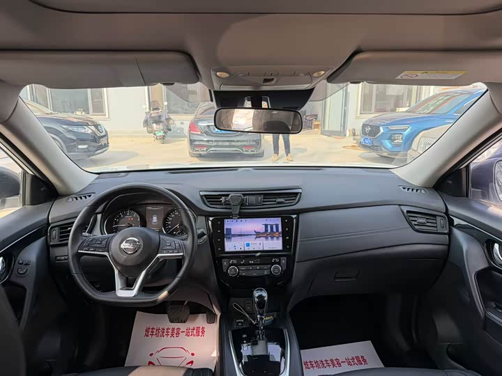 Фото 6 - Nissan X-Trail