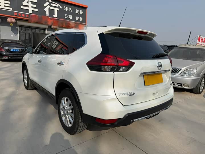 Фото 9 - Nissan X-Trail