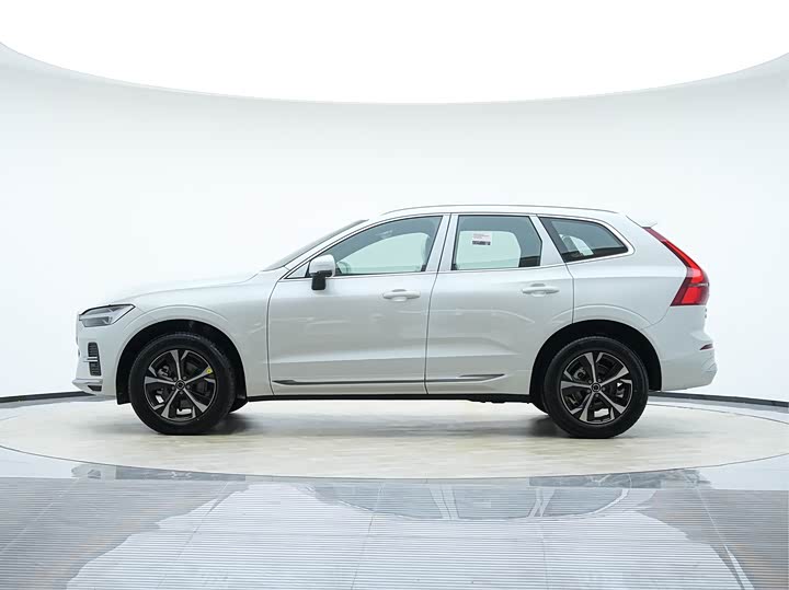 Фото 7 - Volvo XC60