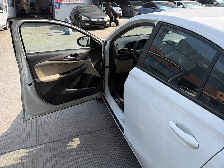 Фото 8 - Buick Excelle