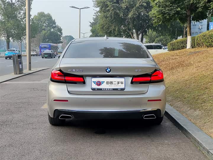 Фото 5 - BMW 5 Series