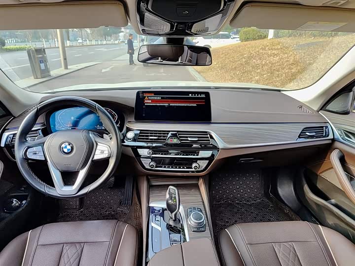 Фото 6 - BMW 5 Series