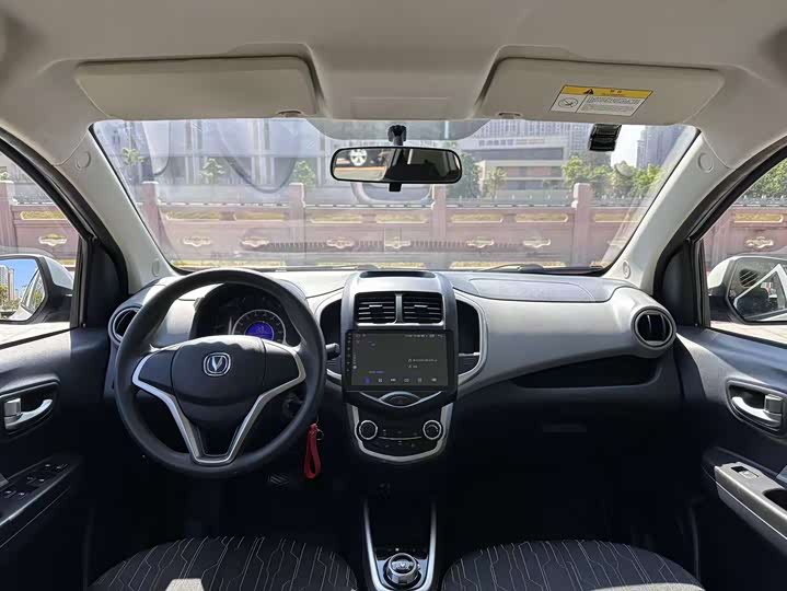 Фото 5 - Changan BenBen E-Star