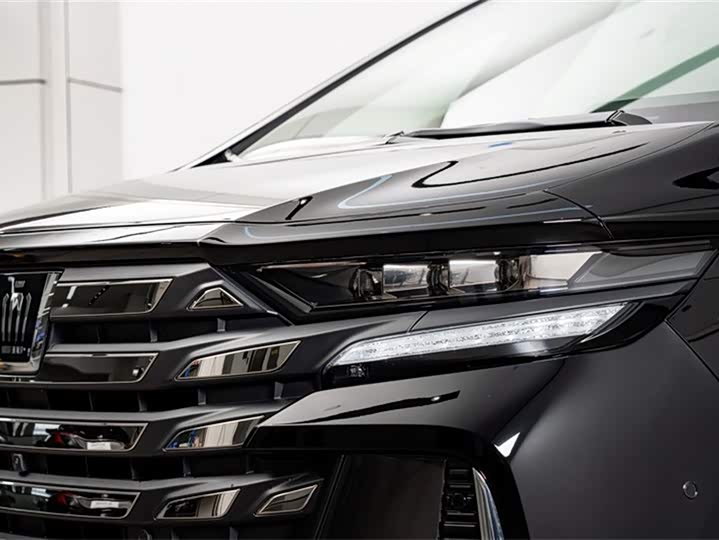 Фото 5 - Toyota Vellfire