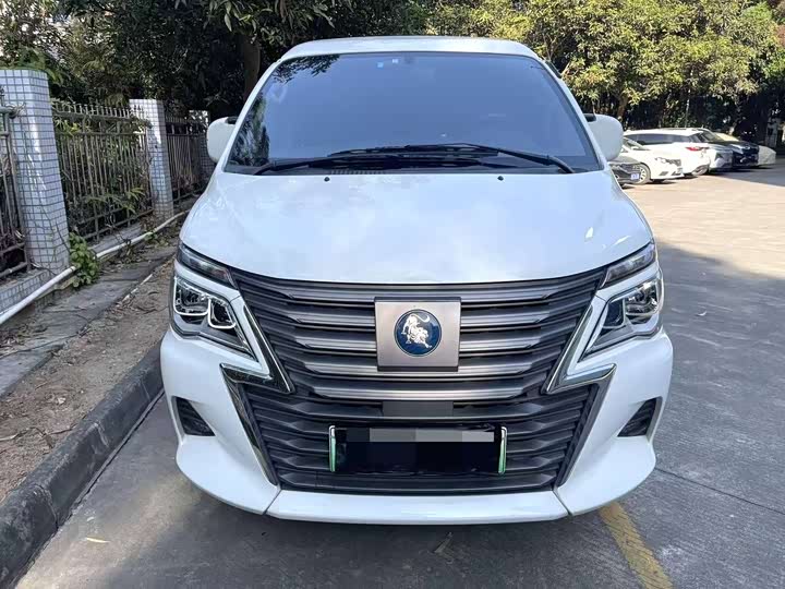 Фото 2 - Dongfeng Forthing Lingzhi M5 EV