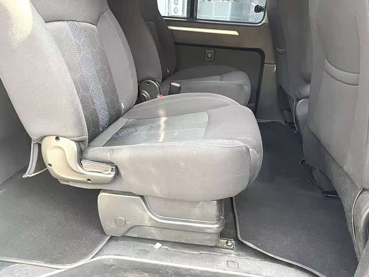 Фото 6 - Dongfeng Forthing Lingzhi M5 EV