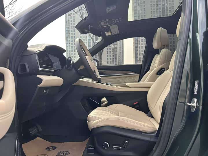 Фото 5 - Geely Monjaro