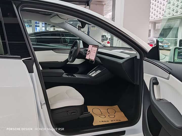 Фото 5 - Tesla Model Y