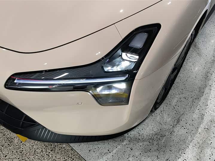 Фото 5 - XPeng Mona M03