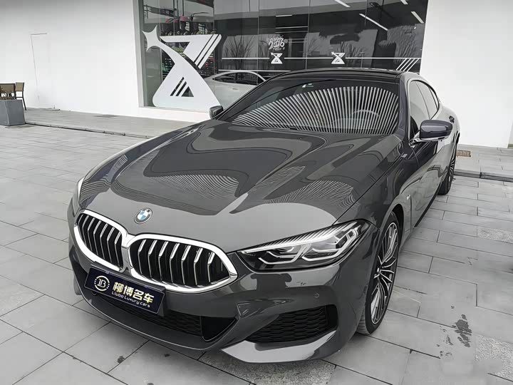 Фото 1 - BMW 8 Series