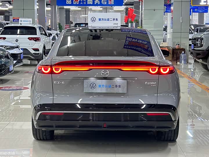 Фото 5 - Mazda EZ-6