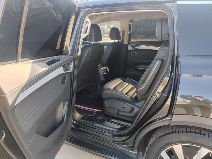 Фото 8 - Volkswagen Talagon