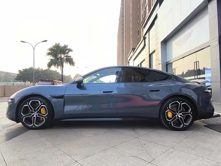 Фото 4 - Xiaomi SU7