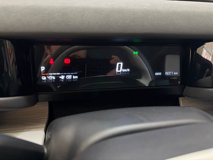 Фото 8 - Chery iCar 03