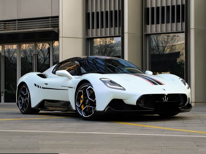 Фото 3 - Maserati MC20