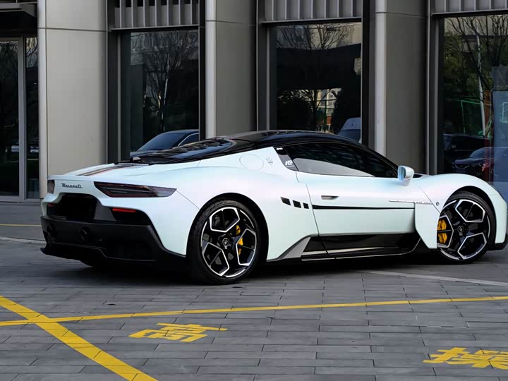 Фото 4 - Maserati MC20