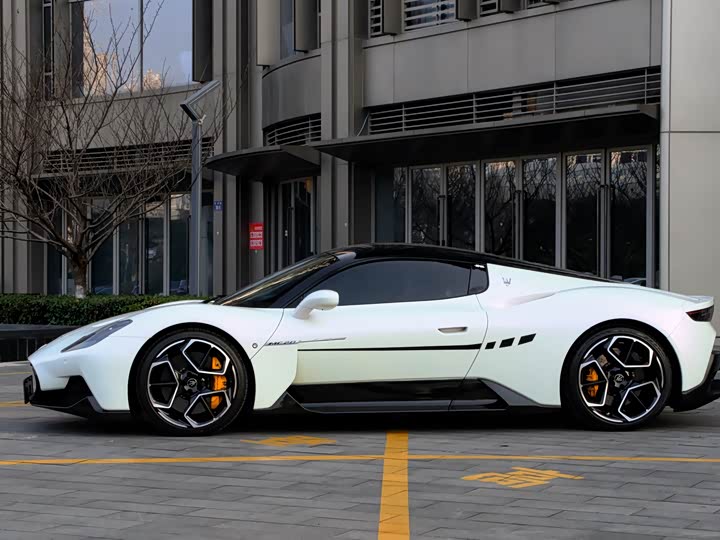 Фото 5 - Maserati MC20