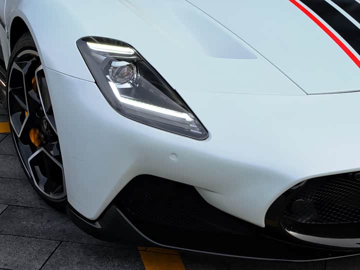 Фото 6 - Maserati MC20