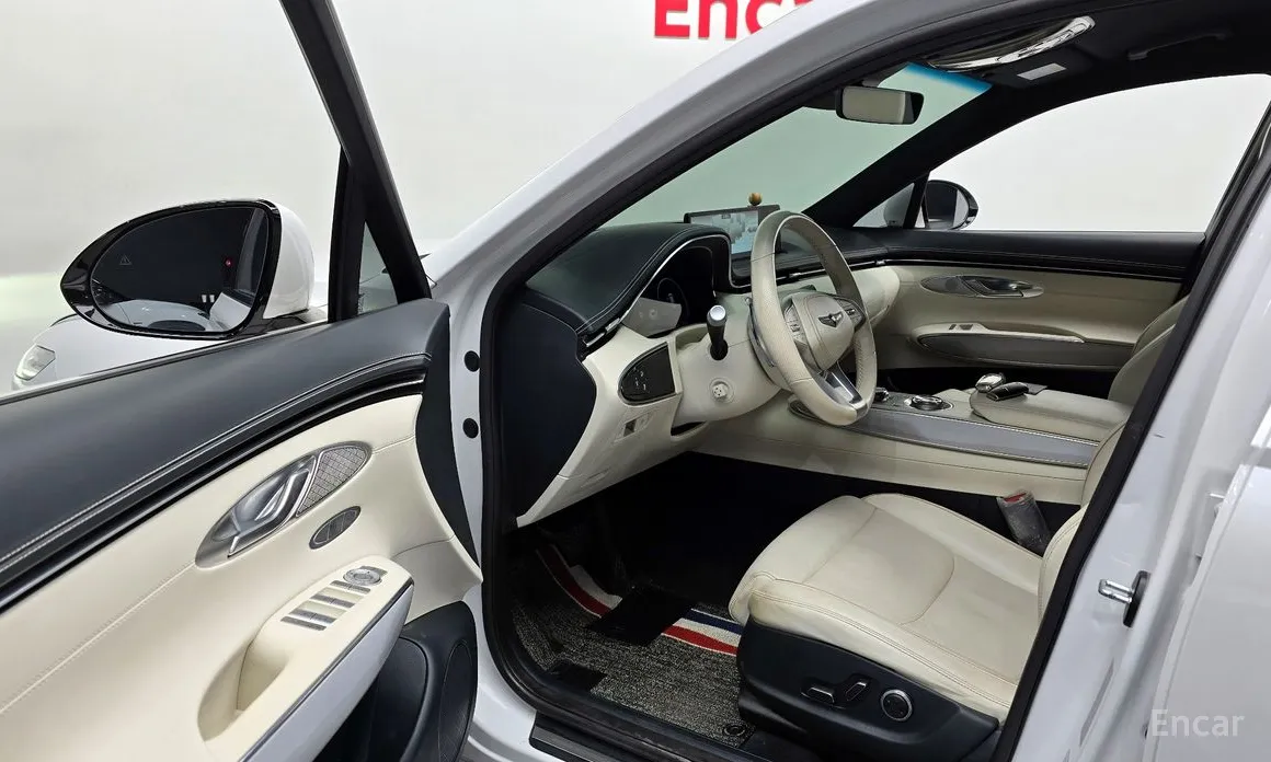 Фото 11 - Genesis GV70