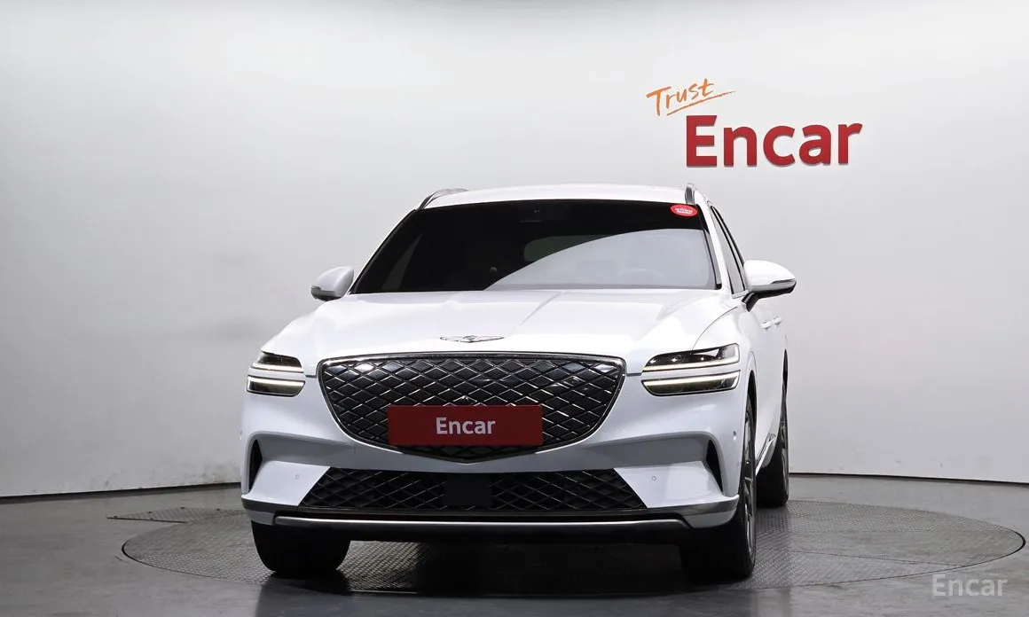 Фото 3 - Genesis GV70