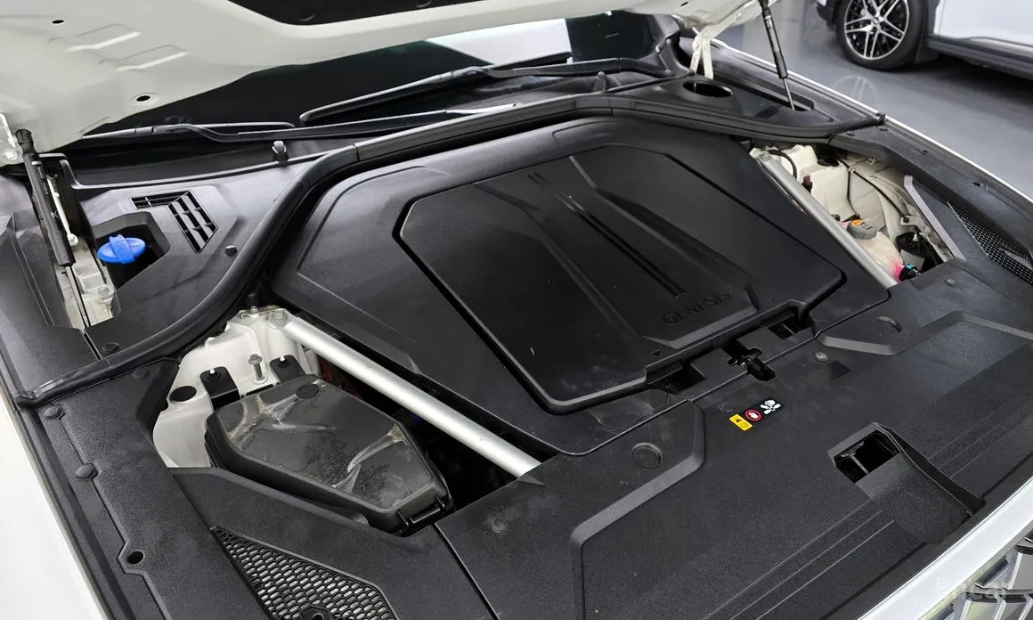 Фото 6 - Genesis GV70