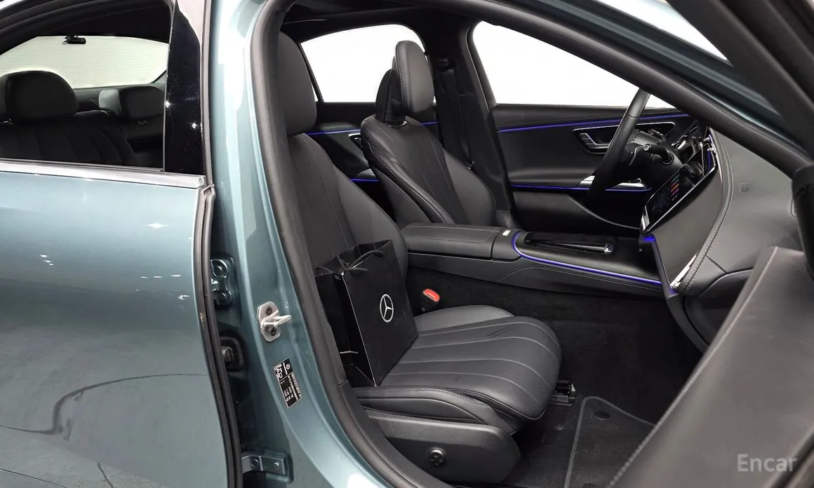 Mercedes-Benz E-Class 2024 E200 Avantgarde