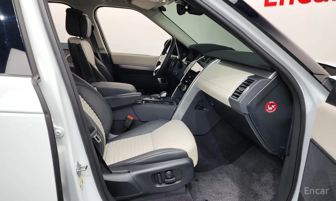 Фото 11 - Land Rover Discovery