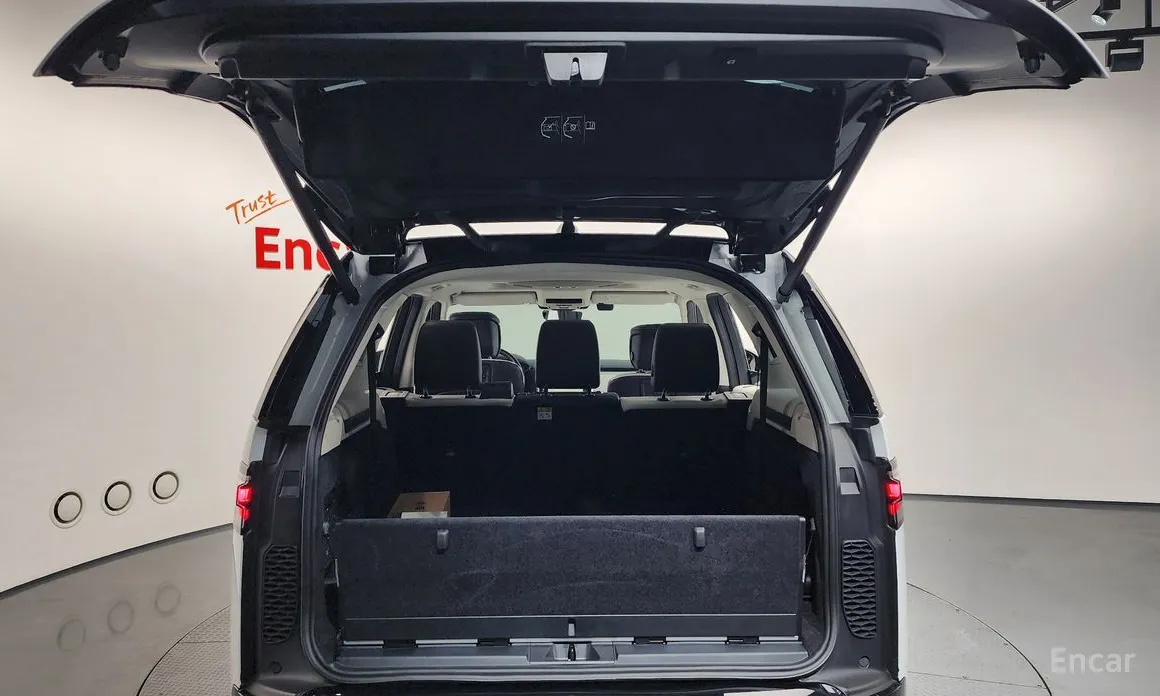 Фото 20 - Land Rover Discovery