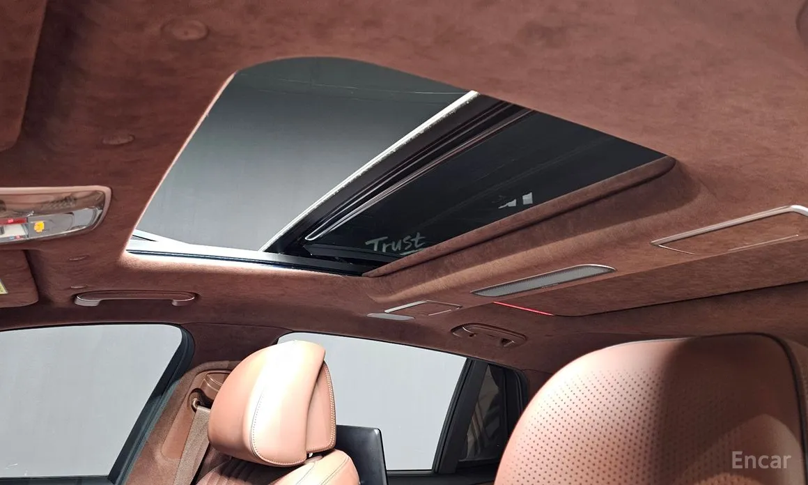 Фото 19 - Genesis G90