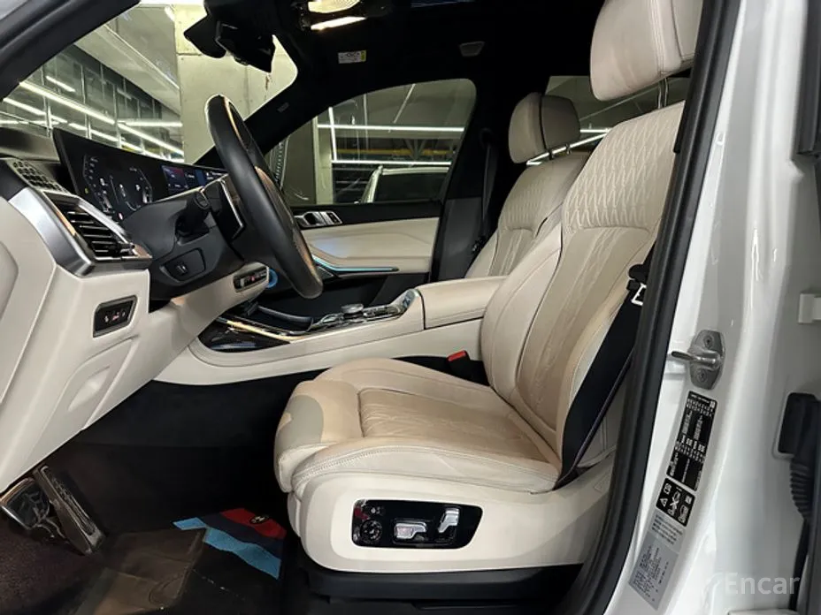 Фото 10 - BMW X7